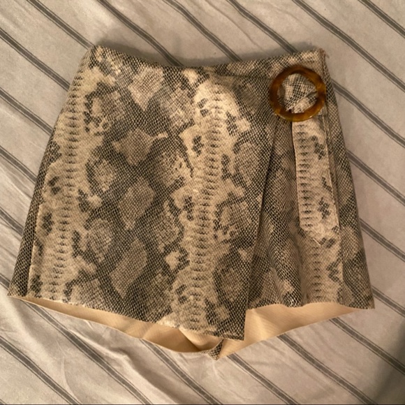 Zara Size XS Snake Print Skort - Picture 1 of 2